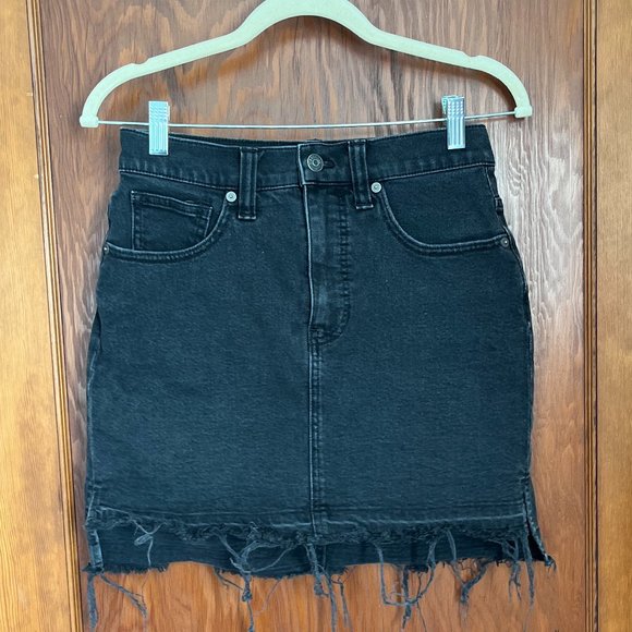 Madewell Step-Hem Stretch Jean Skirt, Washed Black, 26 - Picture 4 of 6